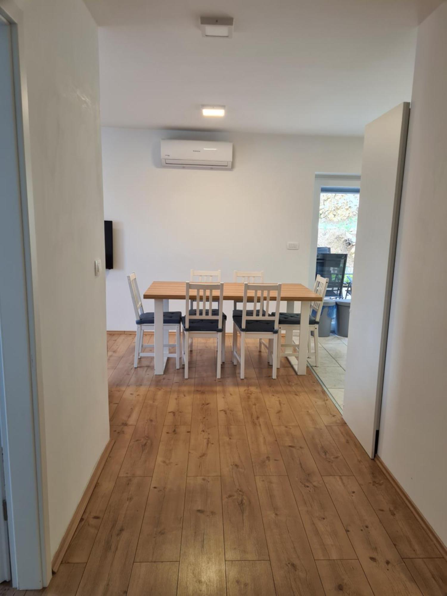 Apartments Rozalija Preddvor Szoba fotó